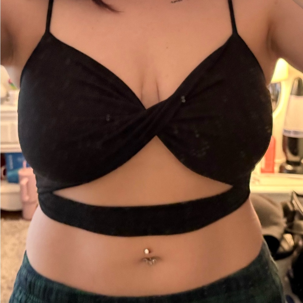 Black Women's Cutout Top